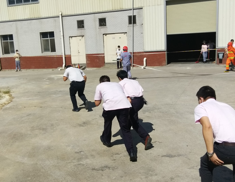逃生演练_副本.jpg